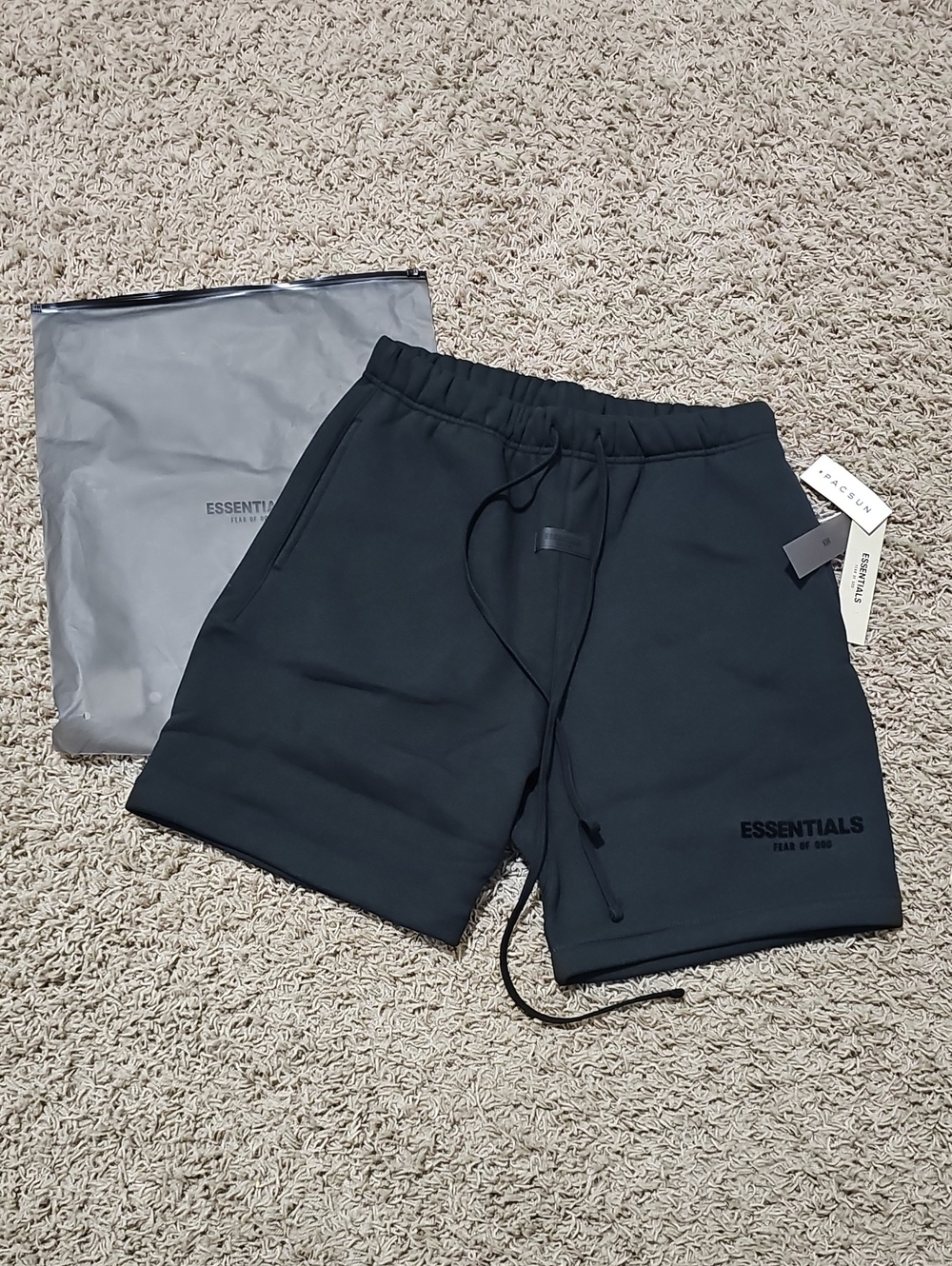 ESSENTIALS Fear of God Shorts Black Drawstring SS22 Stretch Limo Medium Pull On